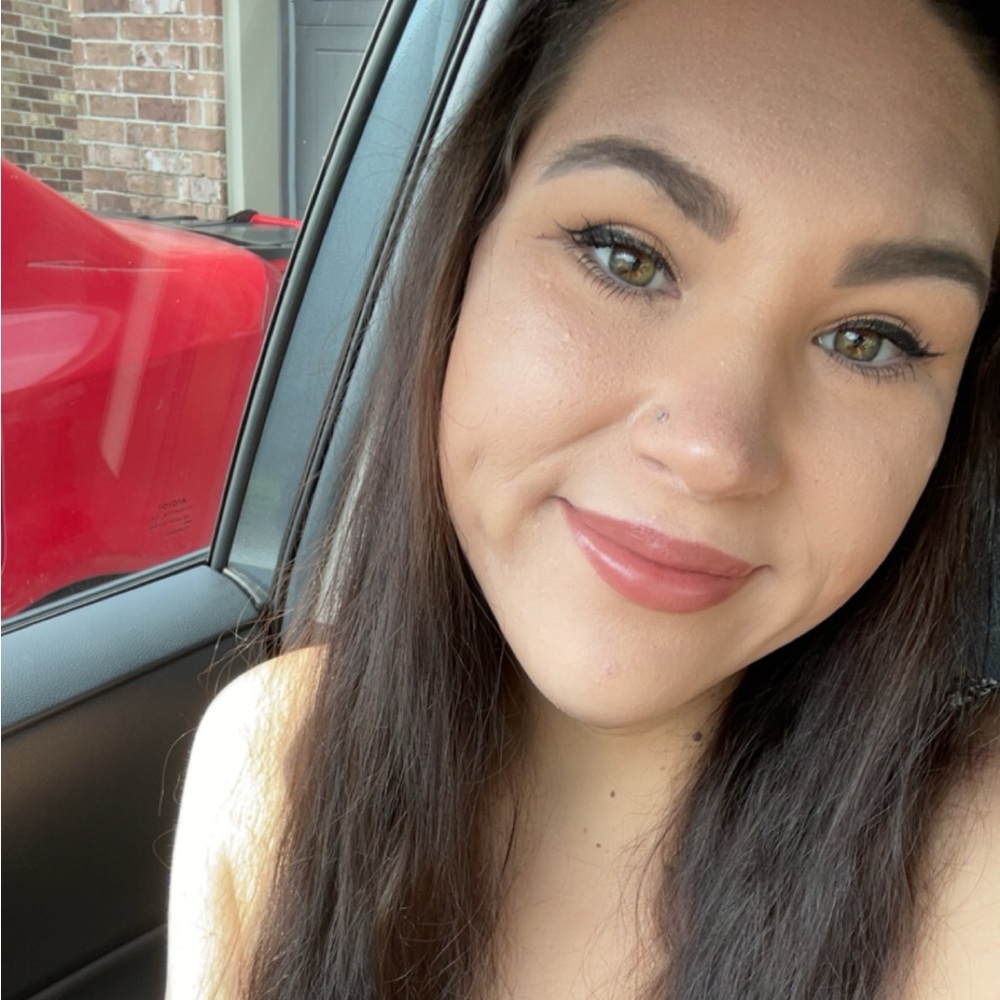 Meet your Posher, Victoria
